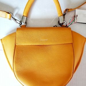 lia numa purse
